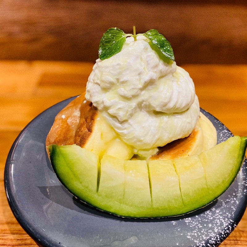 マスクメロンパンケーキ(ヨコハマドラセブン)