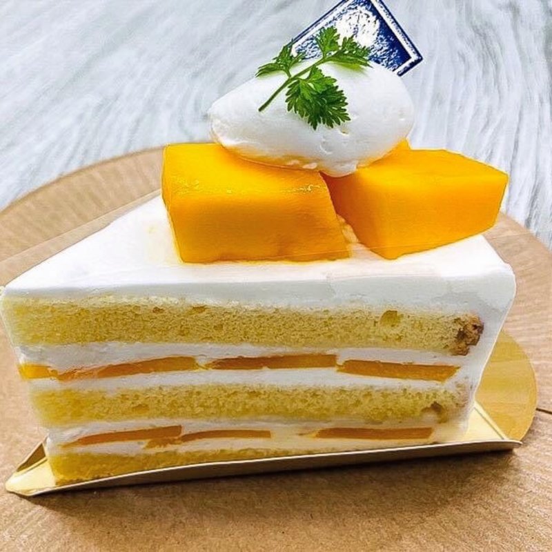 マンゴーケーキ(コーヒーハウス ザ・カフェ)