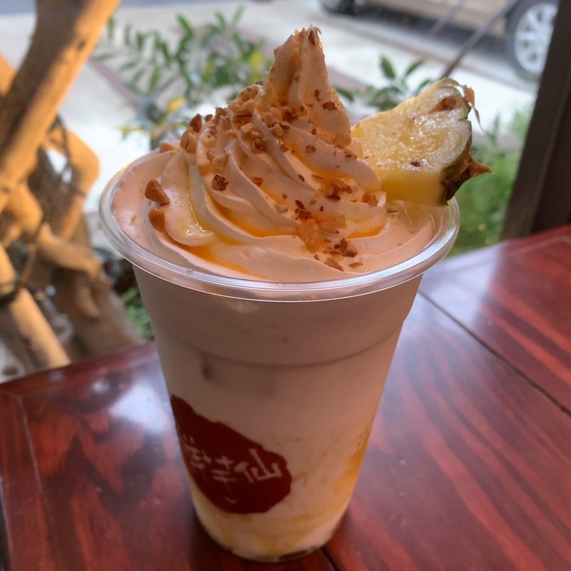 杏仁パイナップルココナッツミルク(MeetFresh 鮮芋仙 赤羽本店)