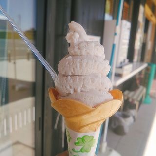桜の花ソフトクリーム(道の駅 平泉 レストラン)