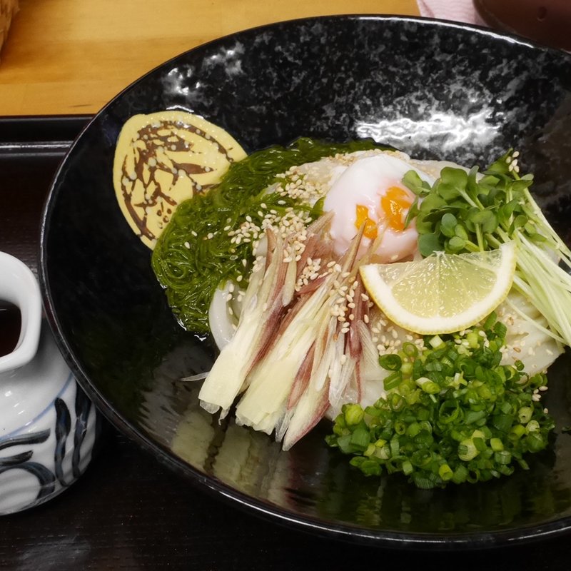 芽かぶぶっかけ(手打ちうどん 紅屋)