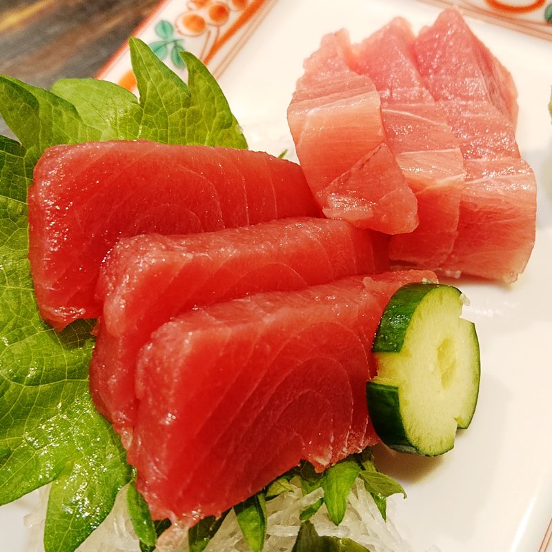 大バチマグロ極上赤身刺身(まぐろ料理 まんや)