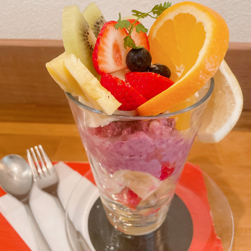 フルーツパフェ(fruit cafe Saita! Saita!)