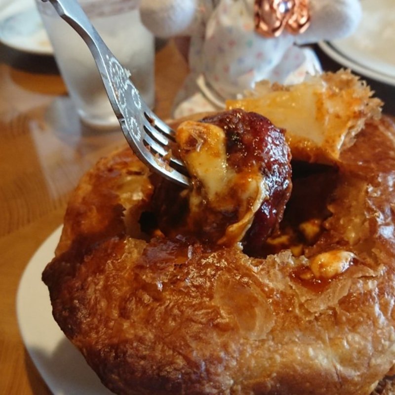 パイ包み焼き煮込みハンバーグ(ハミングバード 岡宮店 )