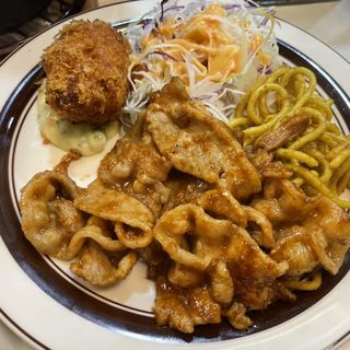 ポーク焼肉＆カニコロッケ(洋庖丁 高田馬場店)