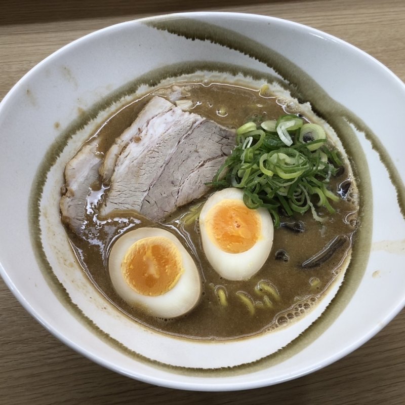 豚骨らーめん(らーめん 塩醤 日野店)