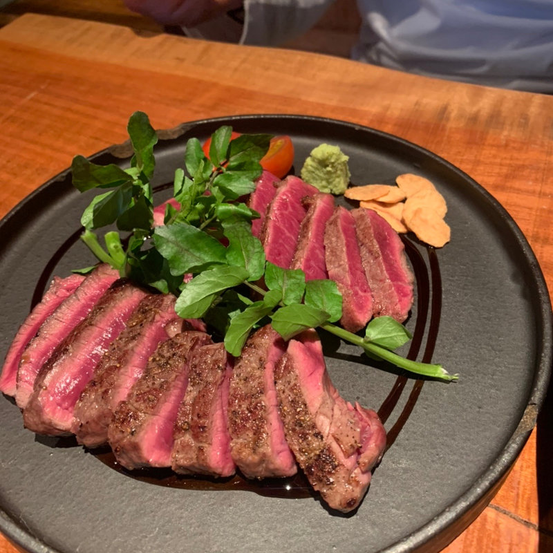 極上桜サーロイン～特製ガーリックソースで～(恵比寿 馬喰ろう)