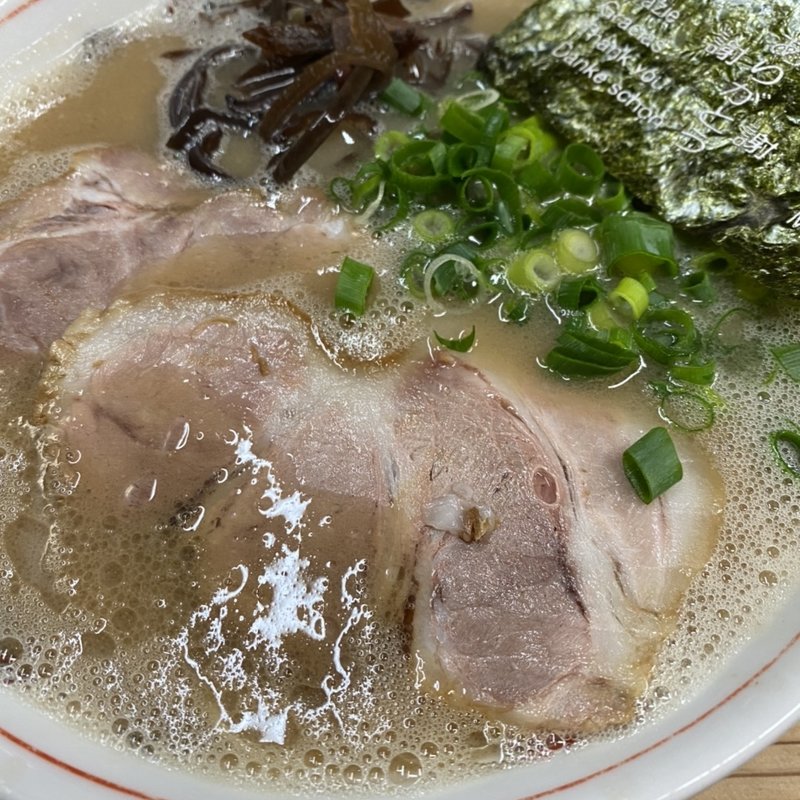 とんこつラーメン(山下商店 （やましたしょうてん）)