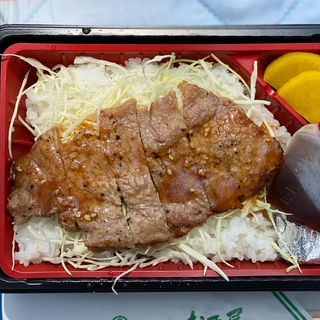 ステーキ丼(ホテル松原屋 )