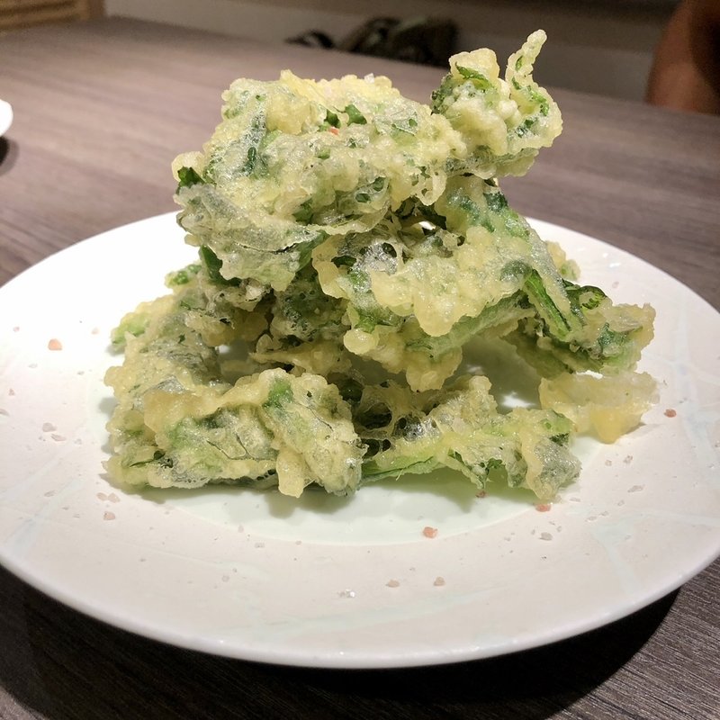 お通し（大葉の天ぷら）(和創居酒屋 辰家 （わそういざかや たつや）)