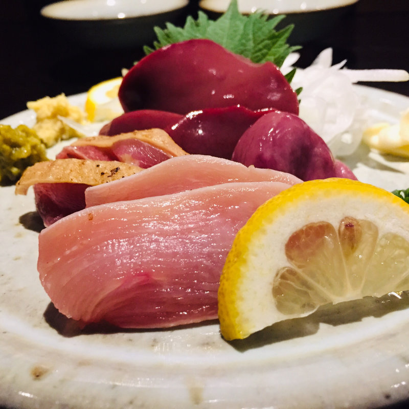 鶏刺し(焼鳥 行雲 （ヤキトリ コウウン）)