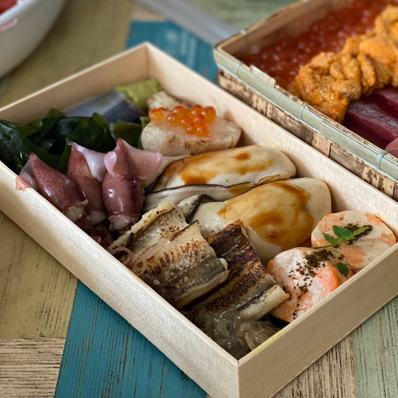 つまみ盛り(マグロマート)