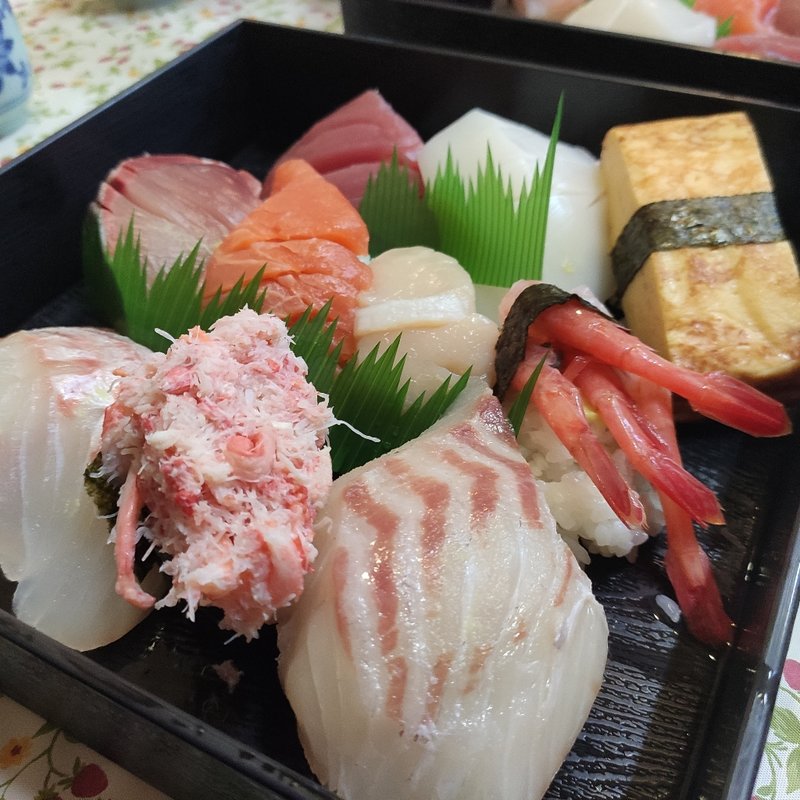 上にぎり（小ネタ10貫）(はなぶさ)