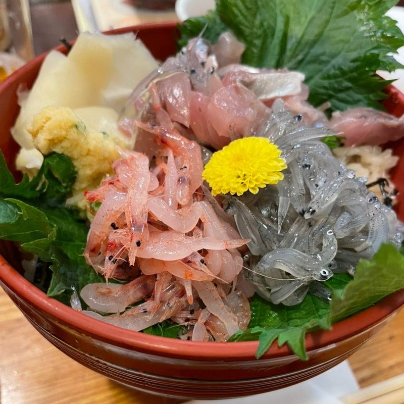 ぬまづ丼(かもめ丸)