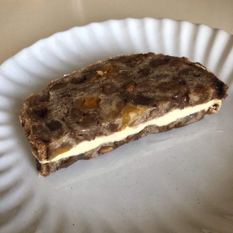 クリームチーズサンド(ボネダンヌ )