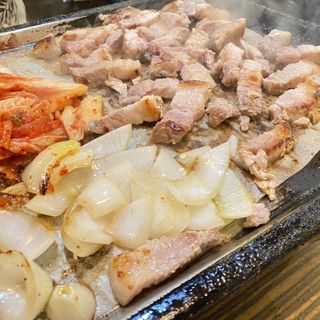 生サムギョプサルセット(韓国家庭料理ジャンモ津田沼パルコ店)