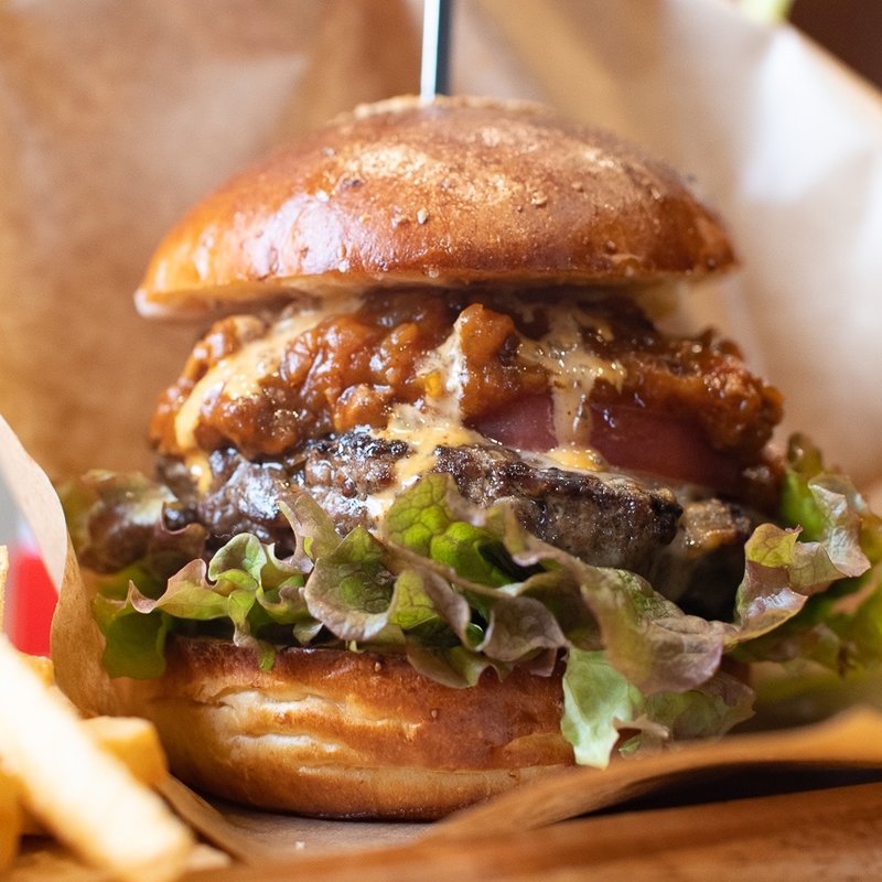 温玉トロトロボロネーゼバーガー(BUS STOP)