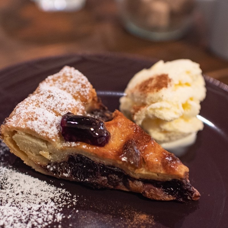 チェリーチーズクリームパイ(カフェ&ディッシュ イーズ （cafe&dish EASE）)