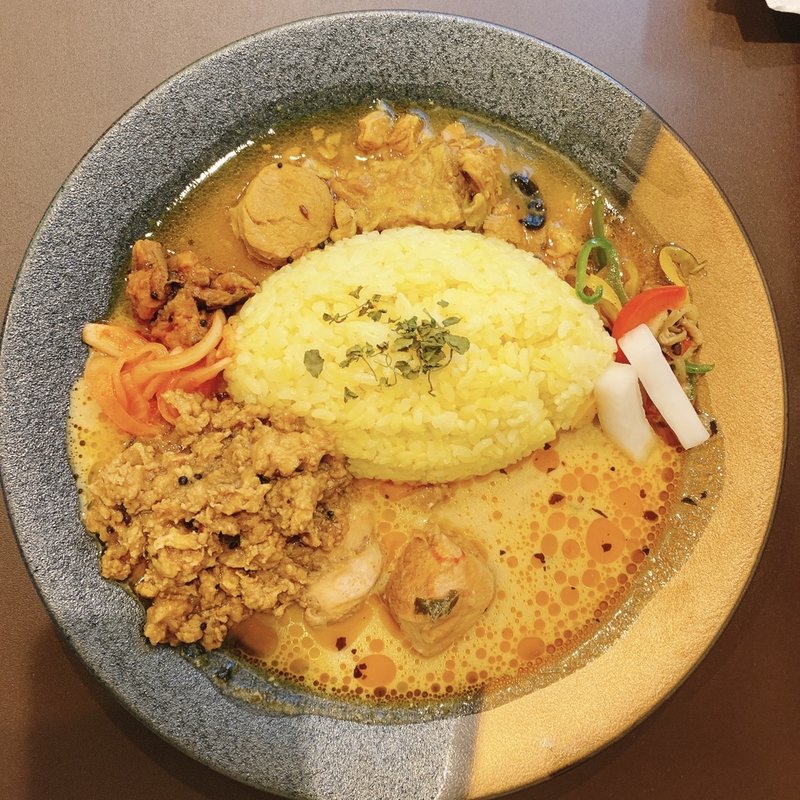 あいがけ+キーマトッピング(COCORO CURRY)