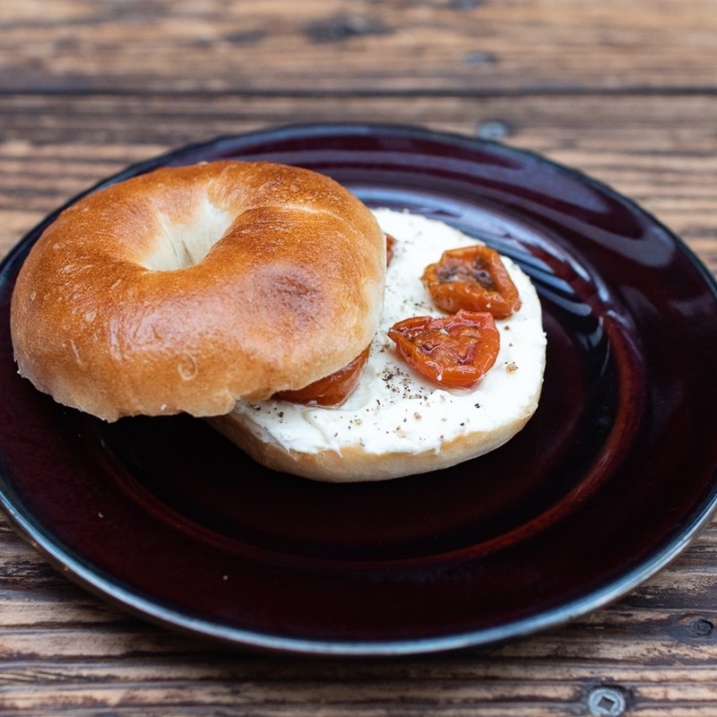 セミドライトマトとクリームチーズのベーグルサンド(パーランド （parland）)