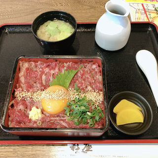 馬刺し重(彩座 )