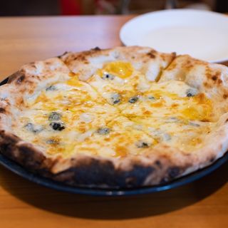 クアトロフォルマッジ(Pizzeria＆Café　PEPE （ピッツェリア アンド カフェ ぺぺ）)