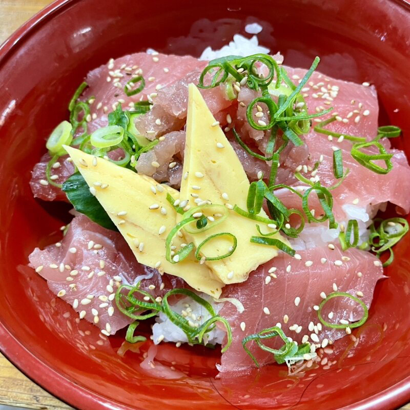 まぐろ丼(漁火 三段店 （イサリビ）)