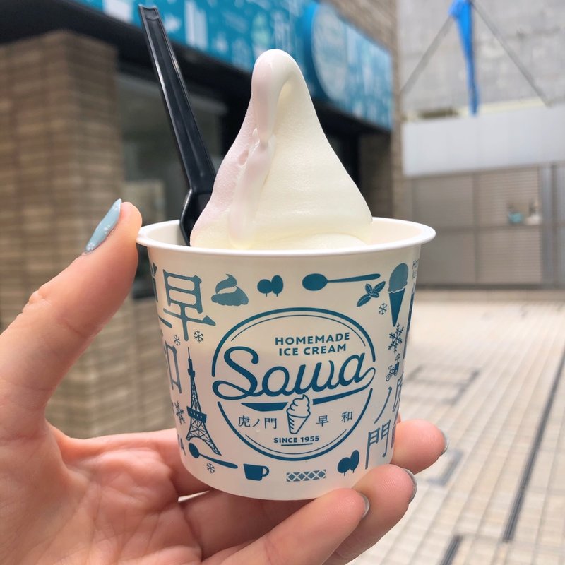 フレッシュストロベリーソフトクリーム(ソーワ （SOWA）)