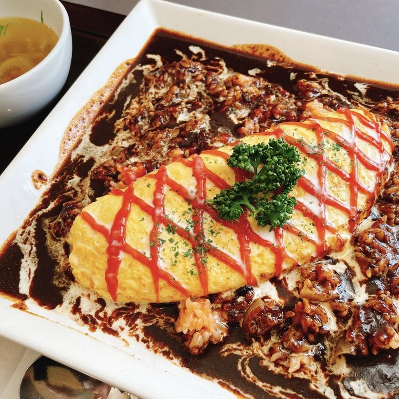 卵とろとろオムライス(レストラン ユっぴー)