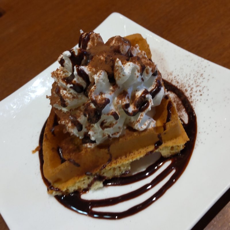 ワッフル(魚太郎蔵のまちカフェ)