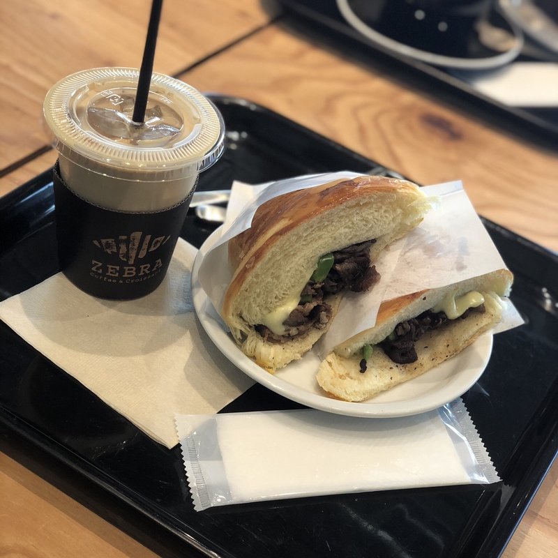 (Zebra coffee & croissant 横浜店)