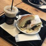 (Zebra coffee & croissant 横浜店)