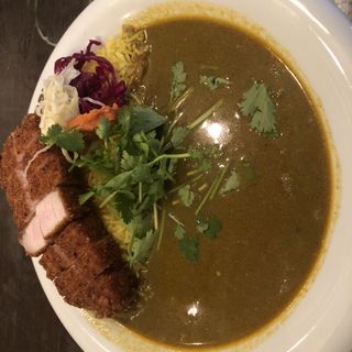 スパイスとんかつカリー(渡邊カリー 梅田本店)