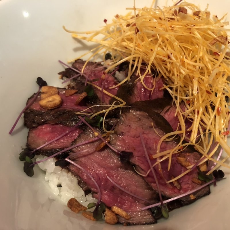 極上！牛ハラミ丼(オステリア ウネット)