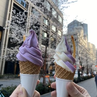 紫いもソフトクリーム(芋屋金次郎 日本橋店 )