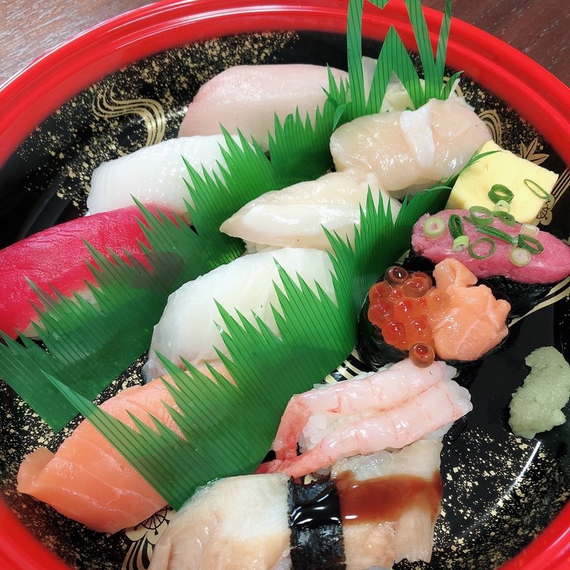 お寿司一人前(銀のさら)