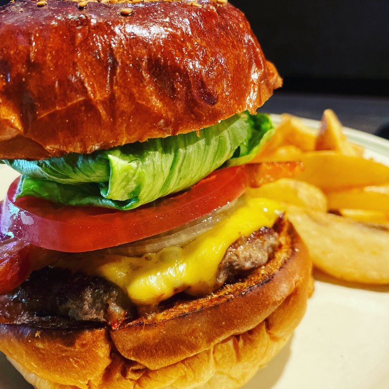 ベーコンチーズバーガー(RICH GARDEN 梅田中崎町店)