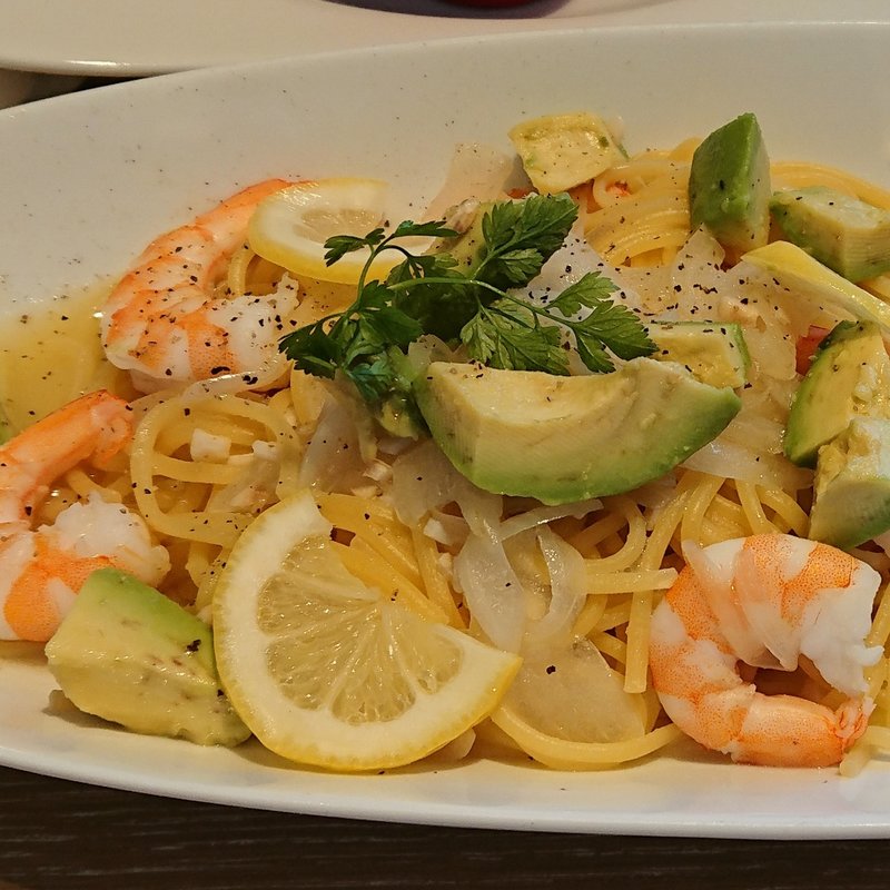 海老とアボカドの塩レモンパスタ(むさしの森珈琲 川崎野川店)