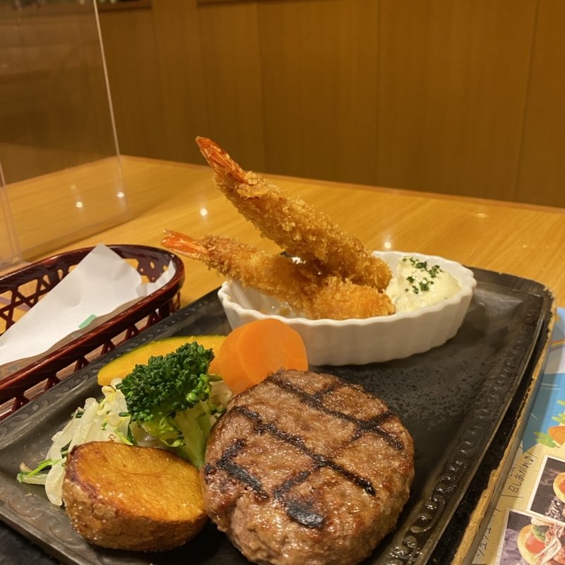 ハンバーグとエビフライ(さわやか 浜松鴨江店 )