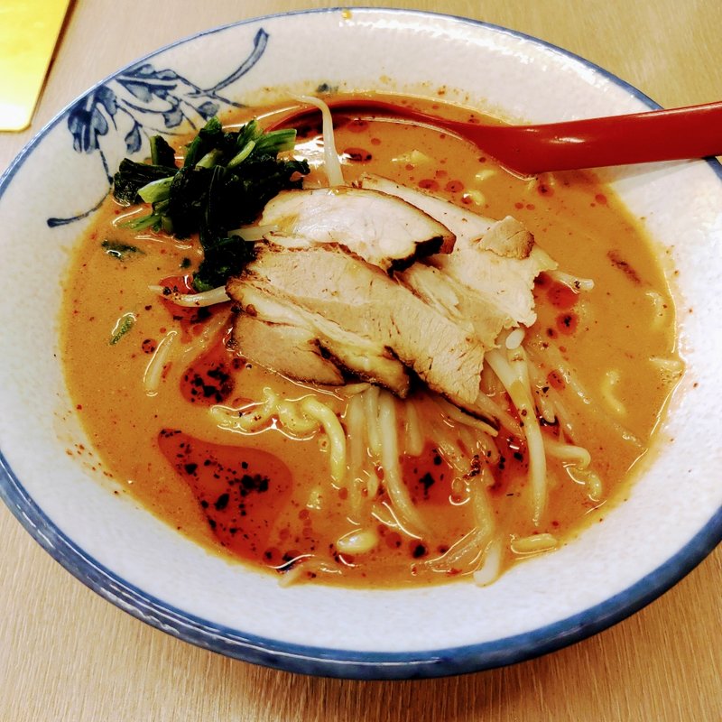 博多豚骨担々麺赤味(ジェイタン)