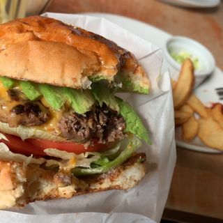 アボガドチーズバーガー(フェローズ)