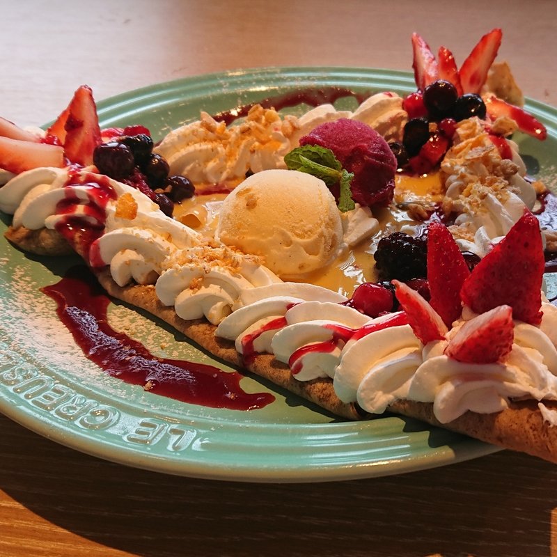 ベリーベリー クレープ(むさしの森珈琲 川崎野川店)