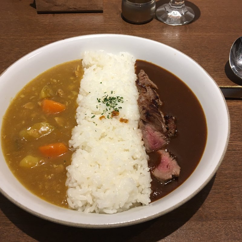 永山邸カレー(和洋折衷喫茶 ナガヤマレスト)
