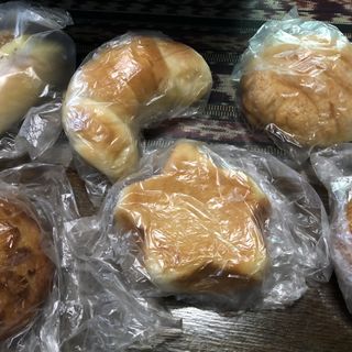 パンいろいろ(つきほし製パン所)