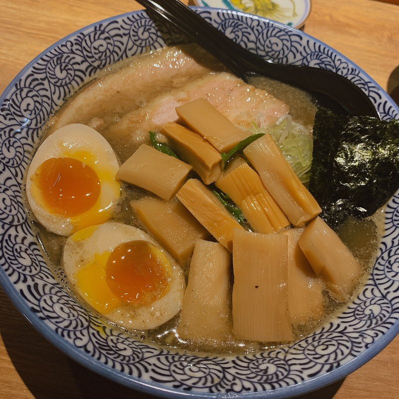 味玉煮干しそば(兼虎 博多デイトス店)