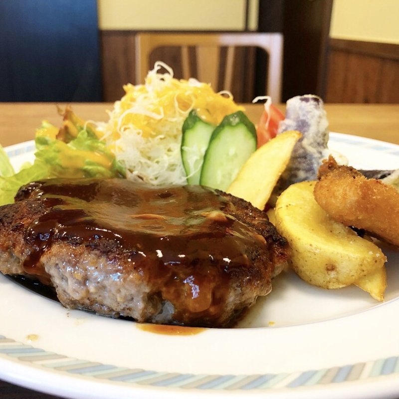 ハンバーグ(喫茶もくれん)