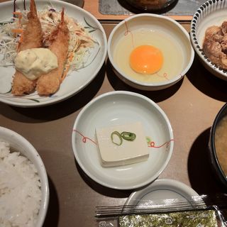 ミニすき焼朝定食＋エビフライ(やよい軒 堺東店)