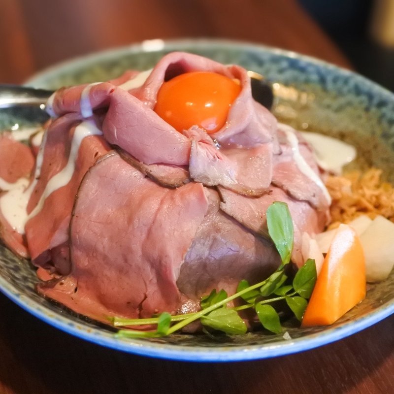 自家製ローストビーフ丼 大盛 肉200g(ニクスタンドen)