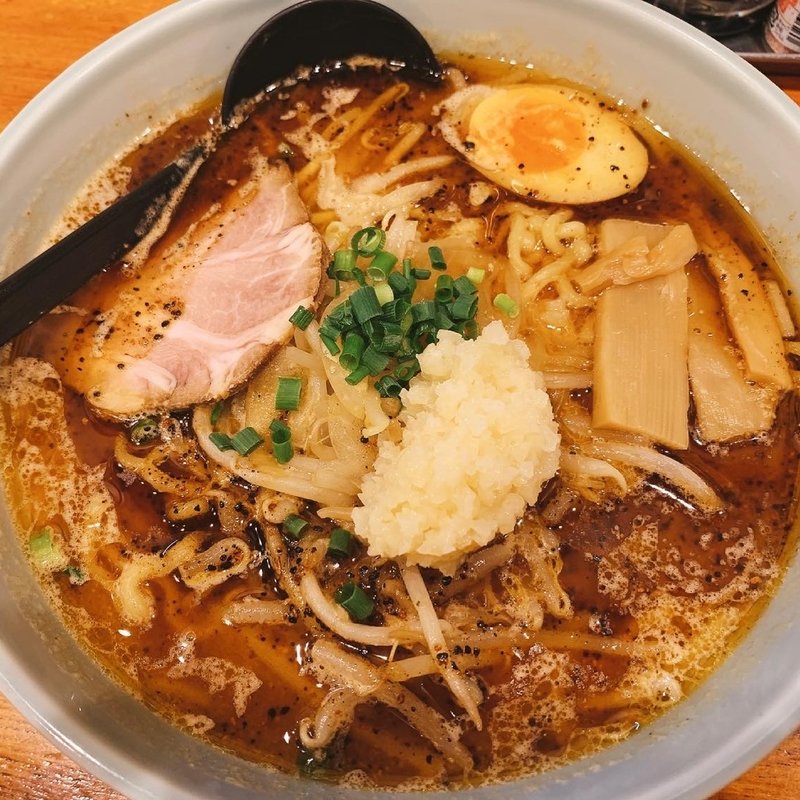 特選味噌らーめんブラックマー油(らぁめん美春)