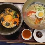 冷麺とビビンバセット(明洞食堂 イオンモール幕張新都心店)
